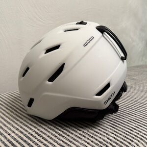 Smith Mission Ski & Snowboard Helmet Size M